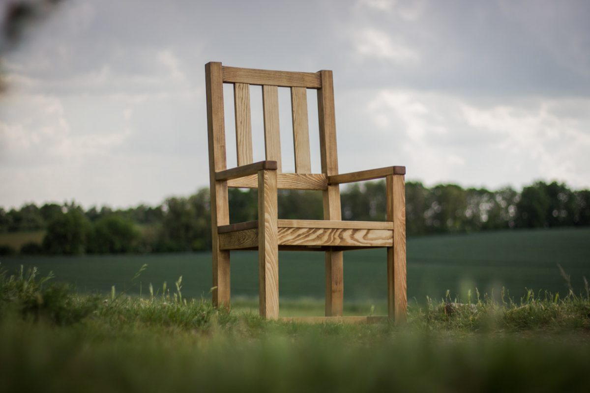wooden-chair-valovic